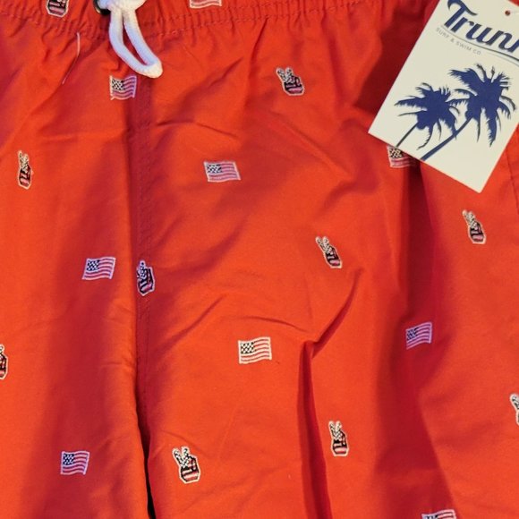 NWT - TRUNKS SURF & SWIM COMPANY RED WHITE BLUE FLAGS & PEACE SIGNS-AMERICA! NWT - Picture 5 of 9